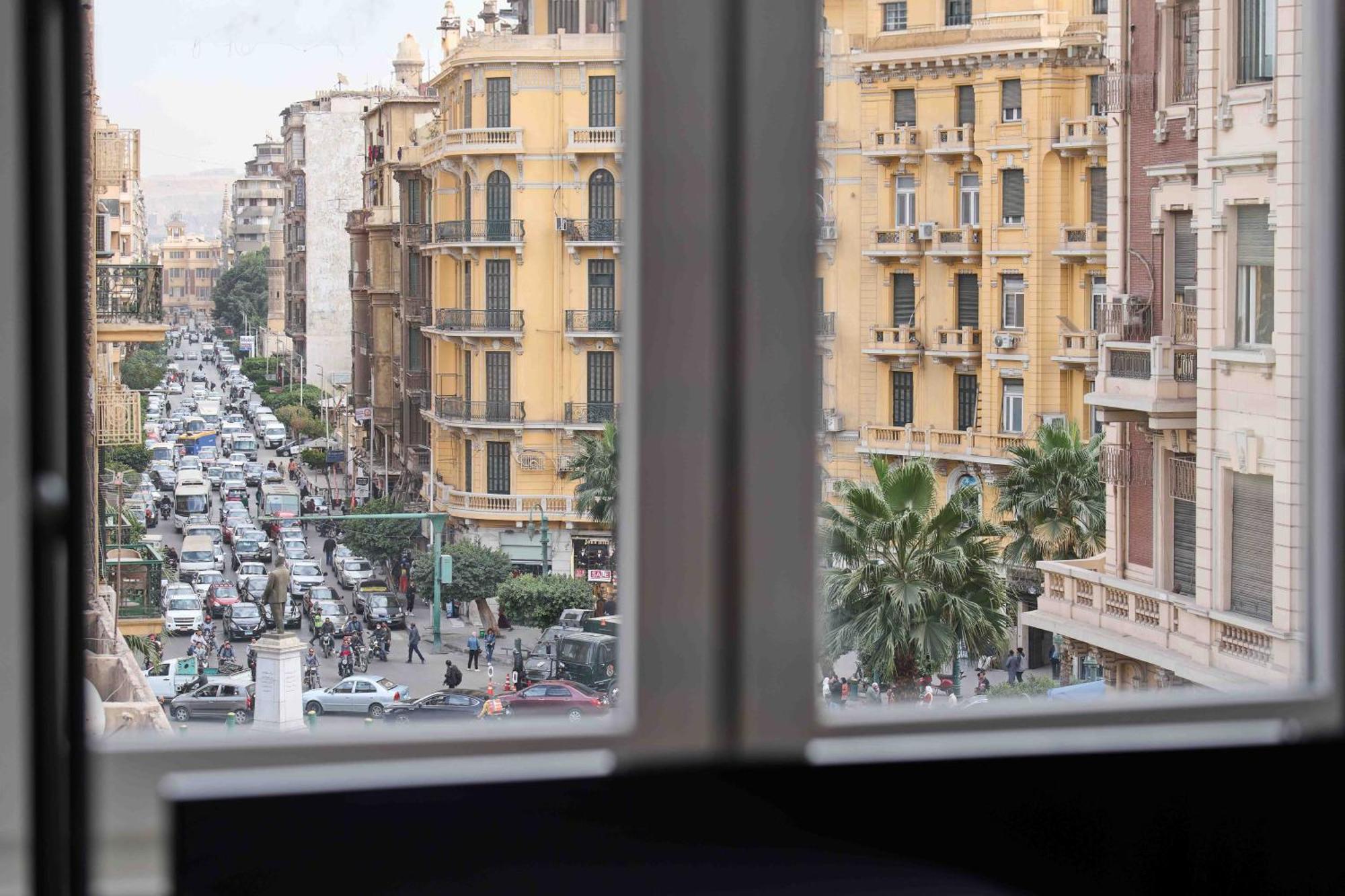 Brassbell L Dt L Hannaux L Tahrir Sq Kairo Bagian luar foto